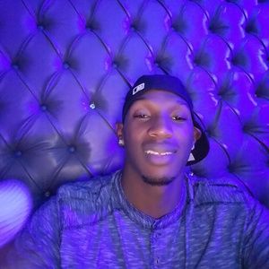 Meet your Posher, Adrian